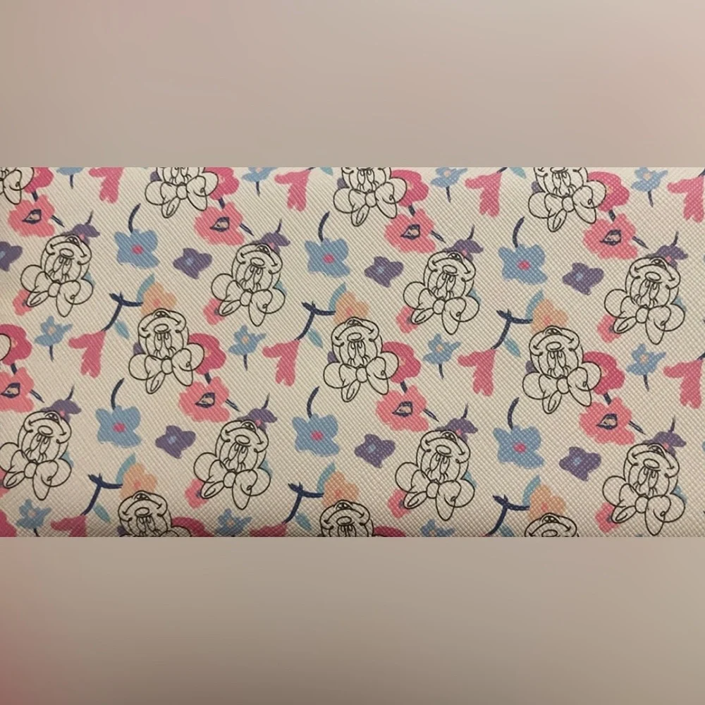 Minnie Mouse Wallet - Picture 8 of 8